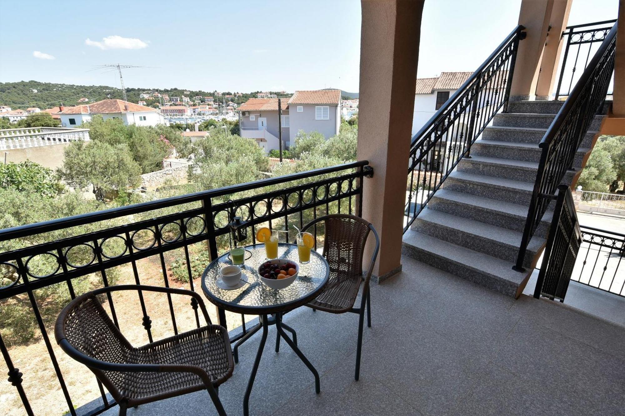 Apartmani Natasa Nino Jezera, Murter 객실 사진