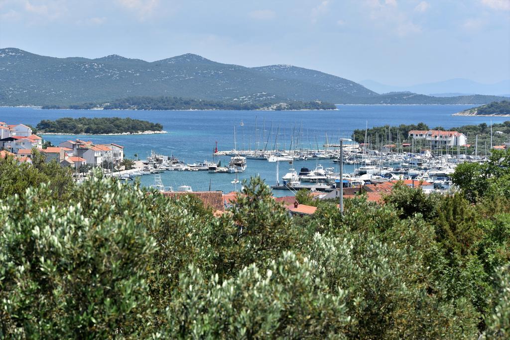Apartmani Natasa Nino Jezera, Murter 외부 사진